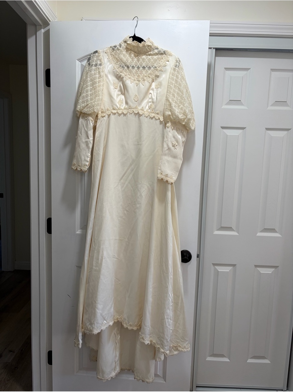 Vintage 1970s Handmade Edwardian Style Satin & Lace Wedding Dress Bridal Gown